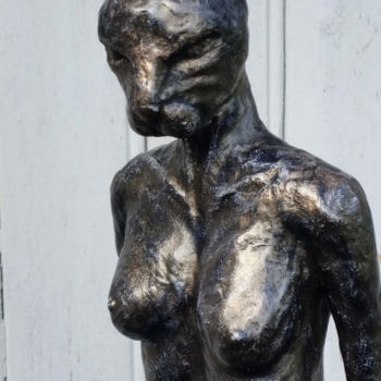 Sculpture intitulée "Bastet" par Karine Krynicki, Œuvre d'art originale, Bois