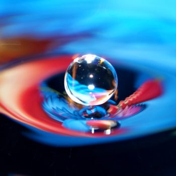 "colorful water drop" başlıklı Fotoğraf Klaus Vartzbed tarafından, Orijinal sanat