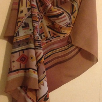 Textilkunst mit dem Titel "Batik scarf "Orname…" von Lidia Cravcenco, Original-Kunstwerk, Stoff