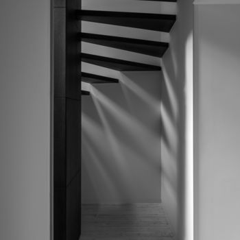 Photographie intitulée "Staircase" par Koen Van Damme, Œuvre d'art originale, Photographie numérique