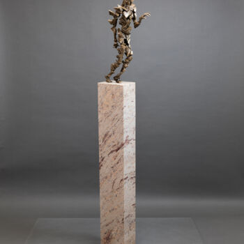 Sculptuur getiteld "MARCED VI" door Konrad Ziolkowski, Origineel Kunstwerk, Bronzen