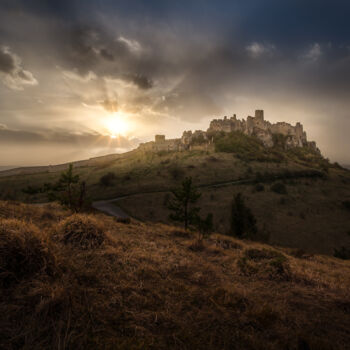 Фотография под названием "Illuminated past" - Marek Kopnicky, Подлинное произведение искусства, Цифровая фотография