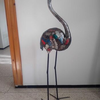 Rzeźba zatytułowany „Pink  Flamingo medi…” autorstwa Kubotoo, Oryginalna praca, Metale