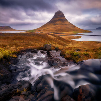 「Kirkjufell, Iceland…」というタイトルの写真撮影 Martin Kuceraによって, オリジナルのアートワーク, デジタル