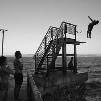Fotografia intitulada "I AM JUMPING NO.1" por Batuhan Kurt, Obras de arte originais, Fotografia digital