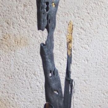 Sculpture titled "Le guerrier" by Kiti Bois-Verre, Original Artwork