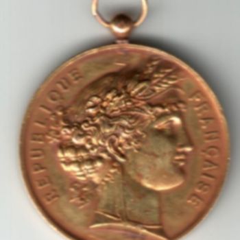 摄影 标题为“medaille 1873( 1 fa…” 由Lahcen Arkha, 原创艺术品