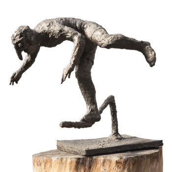 Скульптура под названием "funambule" - Lamy Tcha, Подлинное произведение искусства, Смола
