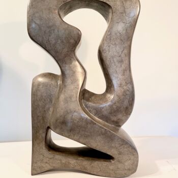 Sculptuur getiteld "Moonlight Sonata, E…" door Larissa Smagarinsky, Origineel Kunstwerk, Bronzen