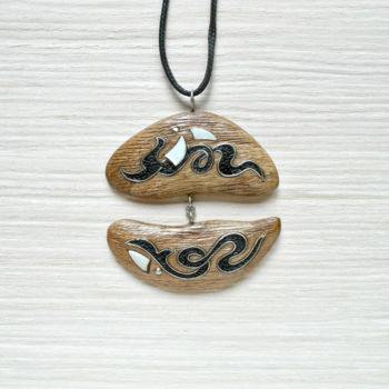 设计 标题为“Wooden necklace wit…” 由Valerii Latyshev, 原创艺术品, 首饰