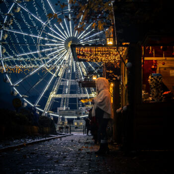 Photographie intitulée "December Night" par Laure Vignaux, Œuvre d'art originale, Photographie numérique