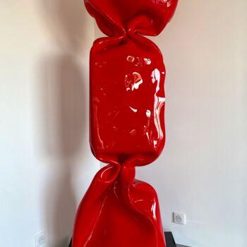 Escultura intitulada "Wrapping Bonbon Rou…" por Laurence Jenk, Obras de arte originais, Plástico