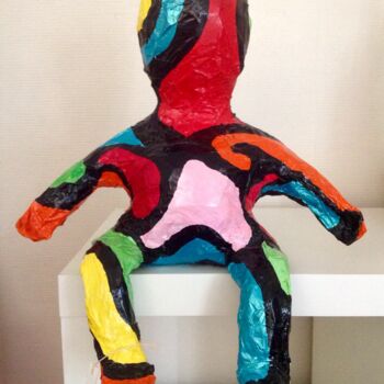 Sculpture titled "MONSIEUR BIDON ASSIS" by Laurence Lbn, Original Artwork, Paper maché