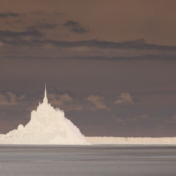 Photography titled "Le Mont St Michel 3" by Laurent Chabrillat, Original Artwork, Digital Photography