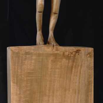 Скульптура под названием "mais ou ai je la tê…" - Laurent Reverchon, Подлинное произведение искусства, Дерево