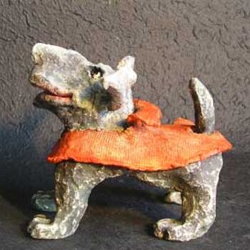 Sculpture titled "le manteau du chien" by Bernadette Leclercq, Original Artwork, Terra cotta