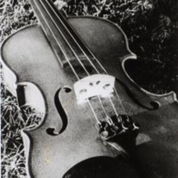 Photographie intitulée "Violin" par Lenka Graner, Œuvre d'art originale