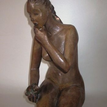 Sculpture intitulée "EVE ET LA POMME" par Léone Digraci, Œuvre d'art originale