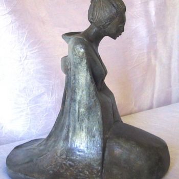 Sculpture titled "JADE GEISHA" by Léone Digraci, Original Artwork, Casting