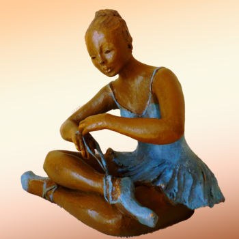 Skulptur mit dem Titel "BALLERINE" von Léone Digraci, Original-Kunstwerk, Terra cotta