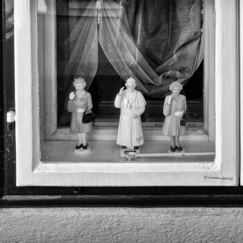 Fotografie mit dem Titel "Die Puppen" von Leopold Brix, Original-Kunstwerk, Digitale Fotografie