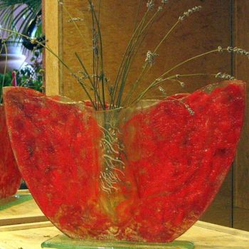 Sculpture titled "Vase rouge" by Jean Yves Kalmbach, Original Artwork, Glass