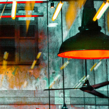 Фотография под названием "The Room" - Linda Chapman, Подлинное произведение искусства, Манипулированная фотография