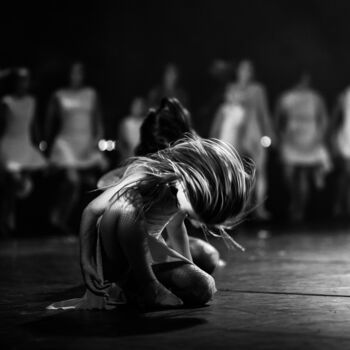 Fotografia zatytułowany „Dancing” autorstwa L'Individu, Oryginalna praca, Fotografia cyfrowa