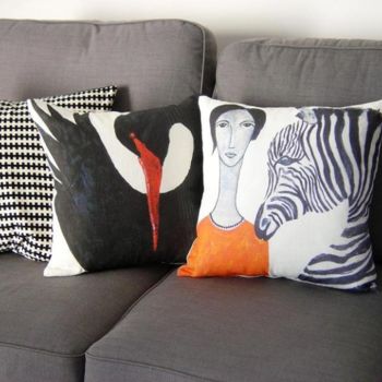 Текстильное искусство под названием "Pillows in sofa" - Carina Linné, Подлинное произведение искусства, Другой