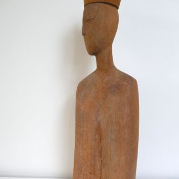 Скульптура под названием "The king who's look…" - Liquette-Gorbach, Подлинное произведение искусства, Дерево