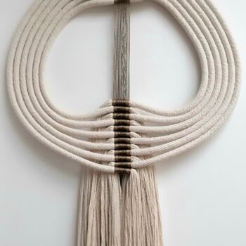 Art textile intitulée "Totem 2" par Lisa Thevenon, Œuvre d'art originale, String Art