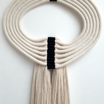 Textile Art με τίτλο "Totem 3" από Lisa Thevenon, Αυθεντικά έργα τέχνης, String Art