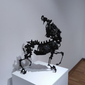 Escultura titulada "Kentaur" por Ljuba, Obra de arte original, Metales