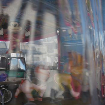 Photographie intitulée "La ronde" par Ln Le Cheviller, Œuvre d'art originale