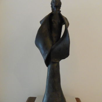 Sculpture titled "LA FEMME EN CAPE" by Lgh, Original Artwork, Clay