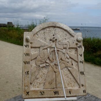 Sculpture intitulée "cadran solaire les…" par Loic Carmes, Œuvre d'art originale