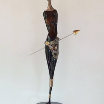 Escultura titulada "Africana com lança" por Regina Avellar, Obra de arte original