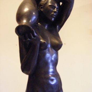 「Dona del canti」というタイトルの彫刻 Jaime Lorenz Baetaによって, オリジナルのアートワーク
