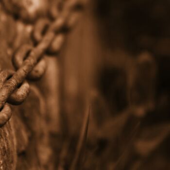 Photography titled "catena sulla roccia" by Lorenzo Corti, Original Artwork, Digital Photography
