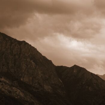 Fotografia intitolato "montagna" da Lorenzo Corti, Opera d'arte originale, Fotografia digitale