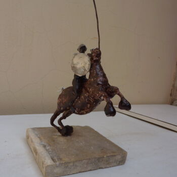 Sculpture intitulée "Don Quichotte" par Lorette Perret, Œuvre d'art originale, Papier