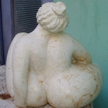 Sculpture titled "maternité" by Lorette Perret, Original Artwork, Stone