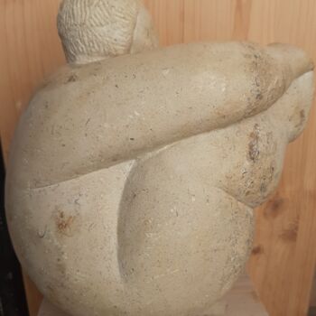 Sculpture titled "Gros culbuto" by Lorette Perret, Original Artwork, Stone