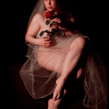 Фотография под названием "Bride" - Lou Zucchi, Подлинное произведение искусства