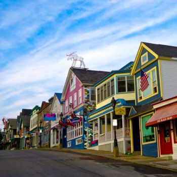 Fotografía titulada "Downtown Bar Harbor…" por Lou Zucchi, Obra de arte original