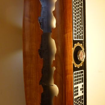 Design titled "Boîte à photons" by Luc Obukow, Original Artwork, Wood