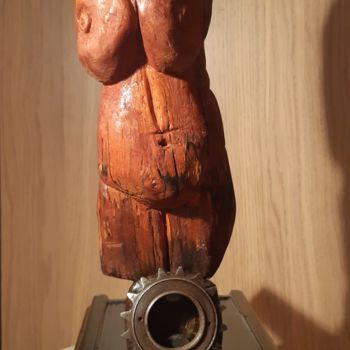Sculptuur getiteld "La donna del sole" door Luca Martinoli, Origineel Kunstwerk, Hout