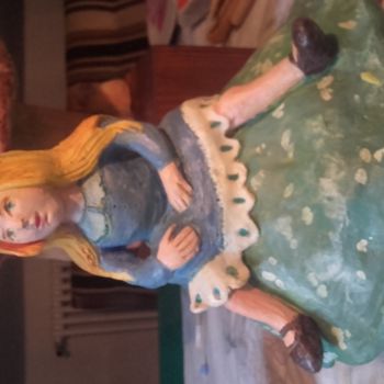 Sculpture titled "Alice" by Lucia Mazzoni, Original Artwork, Ceramics