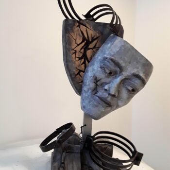 Скульптура под названием "Tragédie des enfant…" - Lucien-Carol Proulx, Подлинное произведение искусства, Дерево