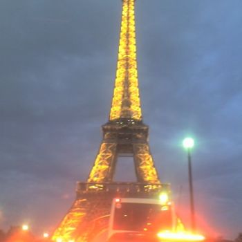 Photographie intitulée "Eiffel" par Luc Vincenti, Œuvre d'art originale